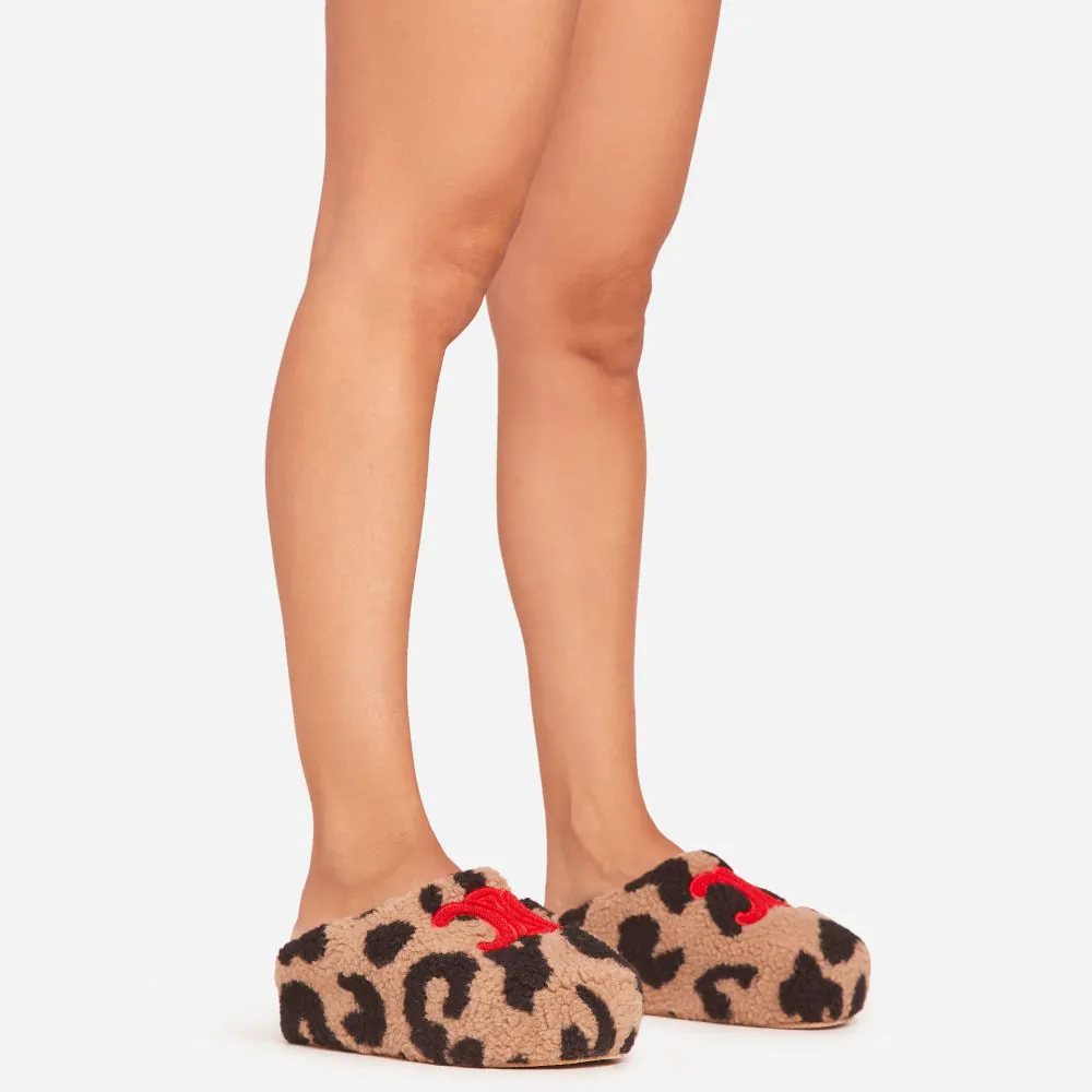 Saskia Logo Detail Flat Slipper In Leopard Print Faux Fur